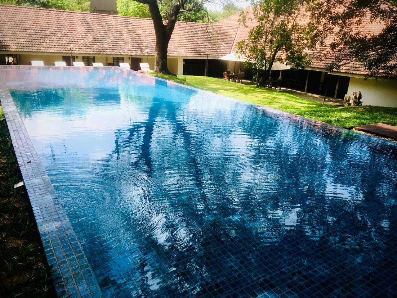 Ekho Sigiriya Hotell Exteriör bild