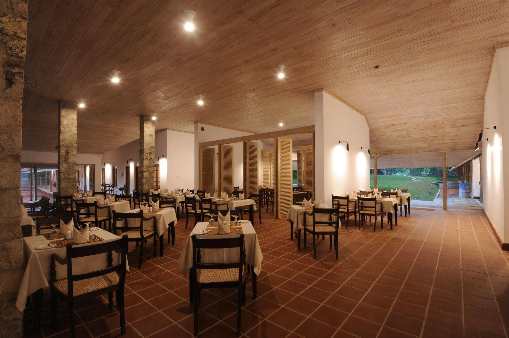 Ekho Sigiriya Hotell Exteriör bild