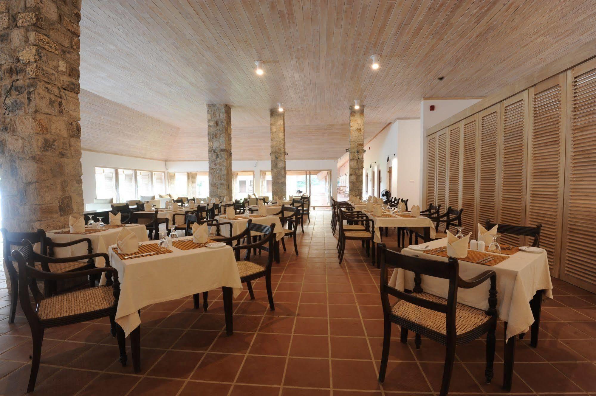 Ekho Sigiriya Hotell Exteriör bild