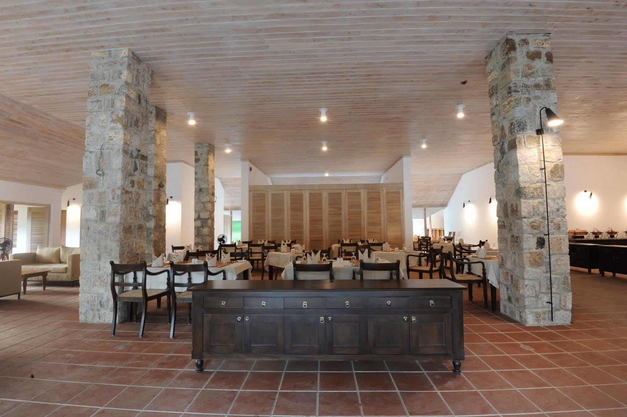 Ekho Sigiriya Hotell Exteriör bild